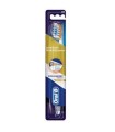 ORALB PRO-EXPERT PREMIUM PRO-FLEX DIMENSIONE TESTINA 38 MEDIA